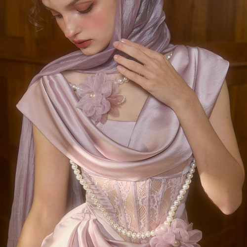 LaceMade 时光恋人 法式浪漫设计感重工紫色缎面光感鱼骨连衣裙夏