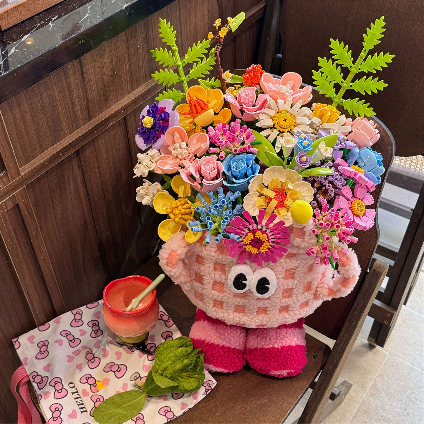 大眼仔积木花束抱抱桶拼装手工DIY材料包一整套装送女生生日礼物