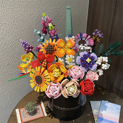 2025新款多巴胺积木花束拼装永生花抱抱桶适用乐高颜值送闺蜜礼物