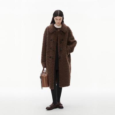 INRM羊羔毛拼皮牛角扣风衣女