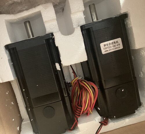 信浓步进电机带刹车 UB57D24-D42-478 57带刹车UB57D系列现货.