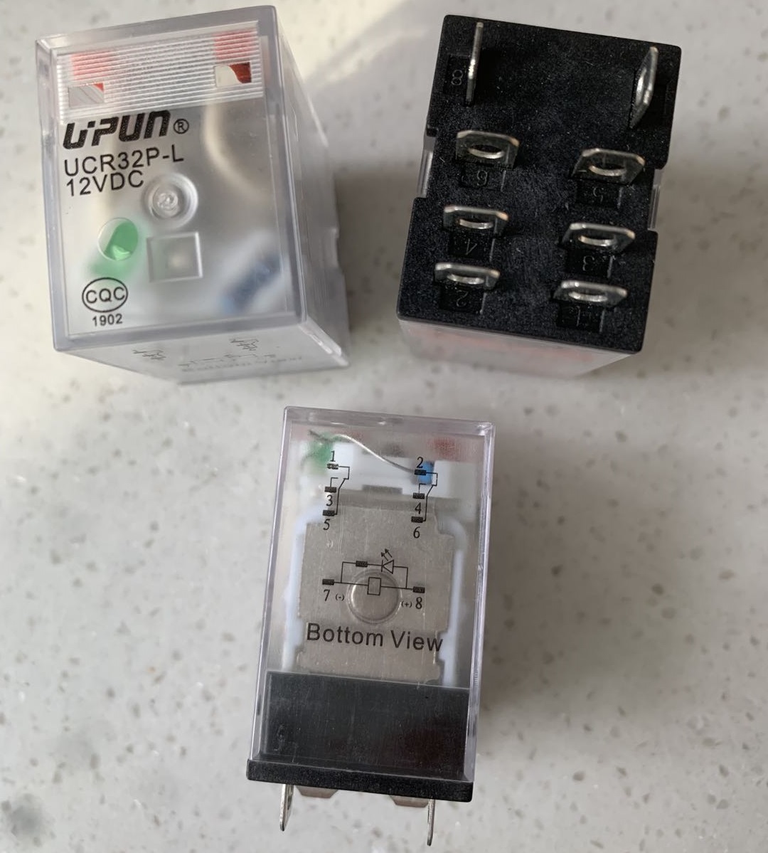 中间继电器UCR32P-L12VDC
