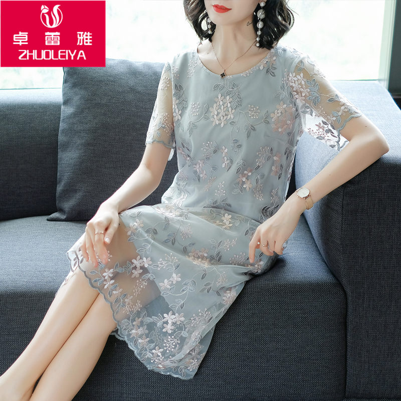 胖mm歐根紗連衣裙女夏2018新款腰粗遮肚子藏肉寬松刺繡直筒裙大碼