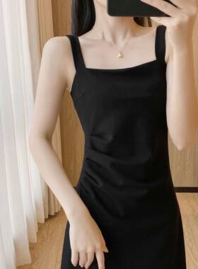 春秋法褶皱吊带裙连ZWA衣裙女设计式感收腰显瘦小打黑修身内搭底