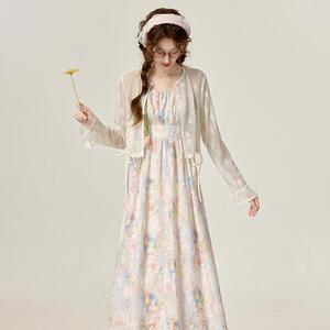 三寸藕【山樱恋曲】夏季气质温柔风吊带连衣裙女粉嫩少女碎花裙子