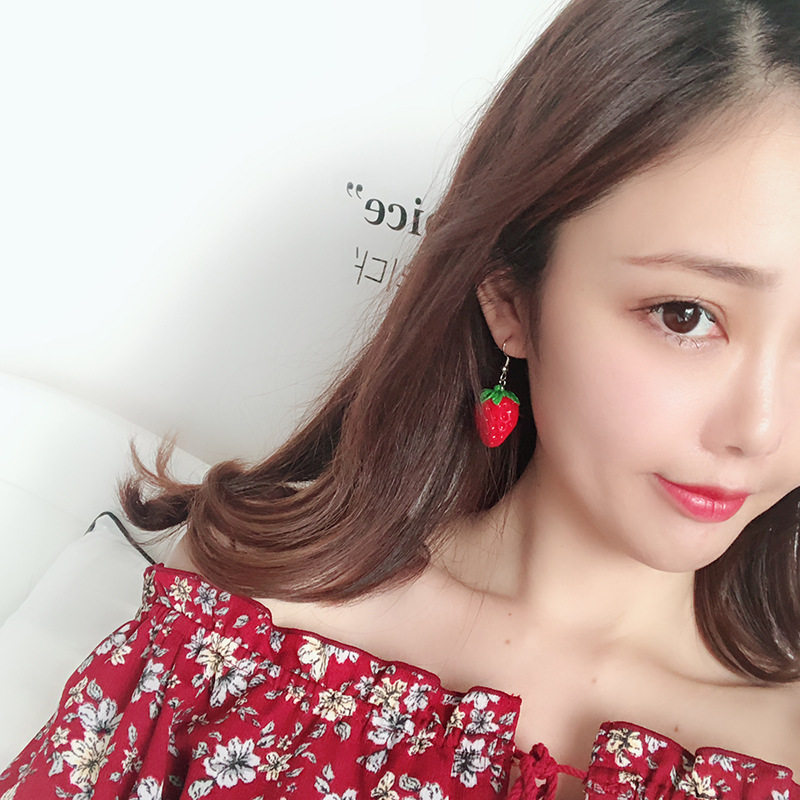 甜美风草莓韩国树脂耳夹