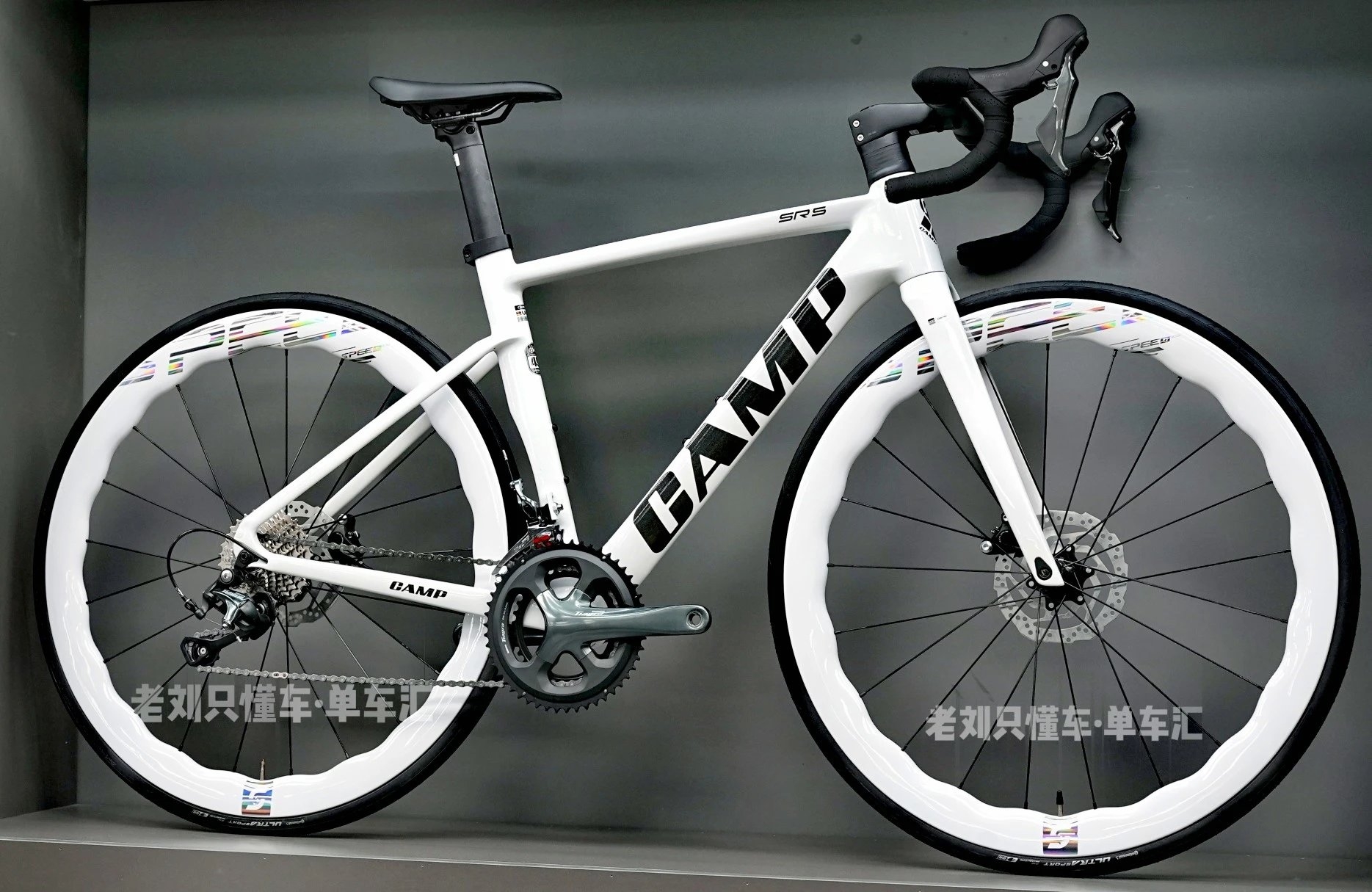 25款CAMP坎普SR5+超轻铝合金公路车速途碳纤维轮组20速油碟刹车