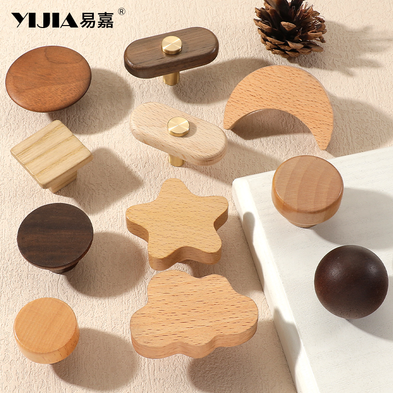 原木风儿童房衣柜抽屉实木拉手