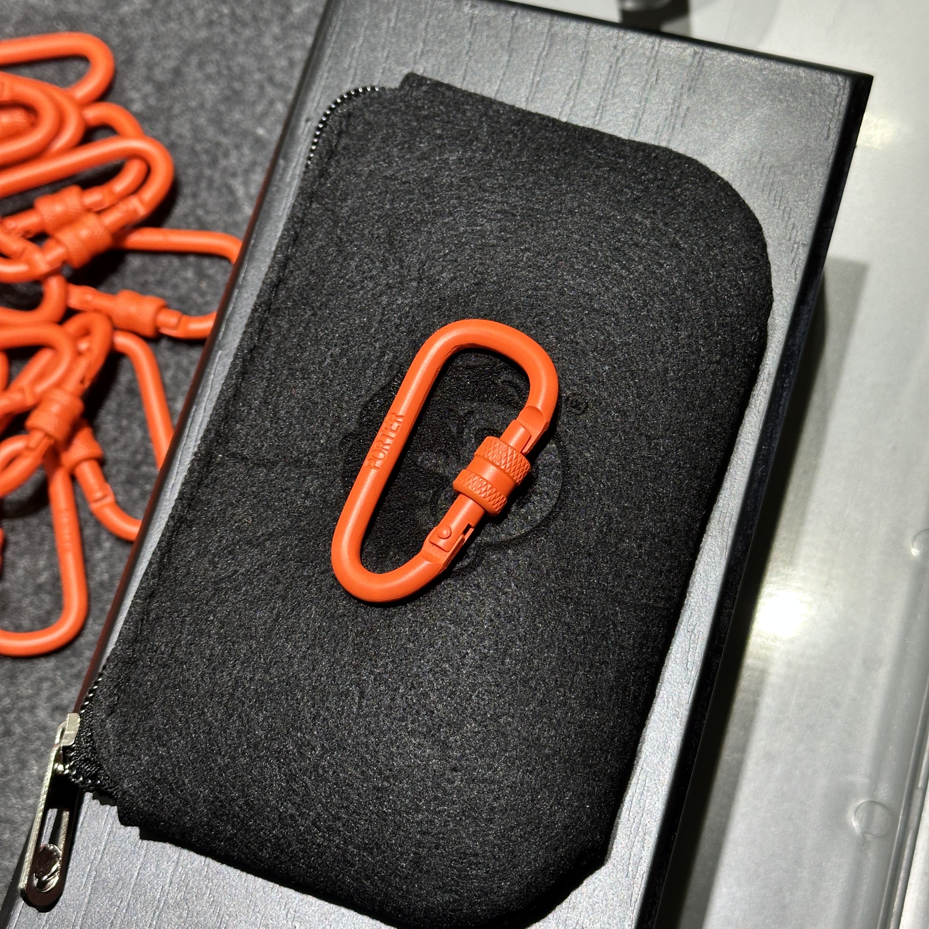 23SS橙色钥匙扣余文乐同款