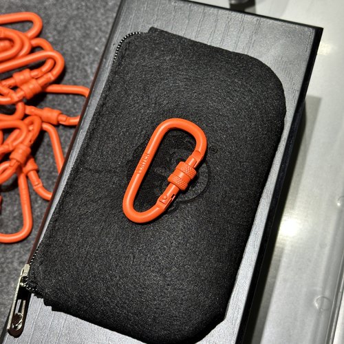 23SS橙色钥匙扣余文乐同款