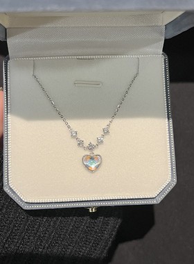 怦然心动爱心钛钢项链女款2025新款爆款锁骨链送闺蜜女朋友生日礼