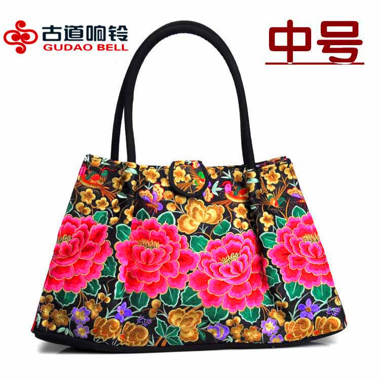 2026新品民族风绣花手提包特色复古刺绣单肩包女士时尚绣花包外贸