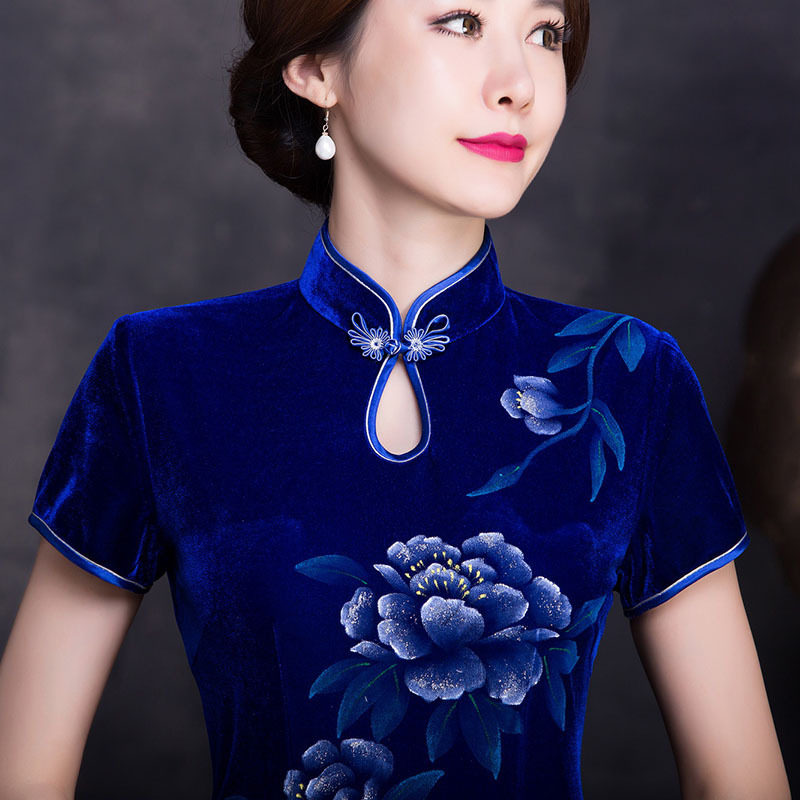 2026春秋新款丝绒旗袍修身气质包臀改良短袖长款礼服连衣裙走秀款