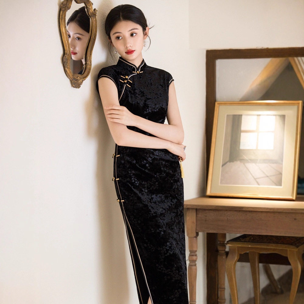 黑色无袖旗袍2026新款夏新中式改良年轻感连衣裙提花丝绒礼服女装