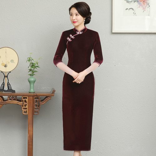 2026春秋季金丝绒旗袍连衣裙长款七分袖新款复古改良走秀冬礼服女