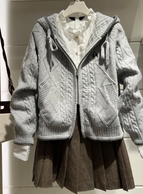 赵露思同款小熊2025秋冬款学院风休闲绞花慵懒针织开衫连帽外套女