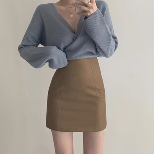 棕色皮裙半身裙秋冬新款弹力pu包臀裙高腰超火短裙黑色女