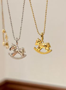 S925纯银马上有钱碎冰冰摇摇马吊坠项链女中古风复古小红书锁骨链