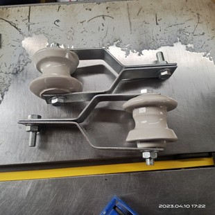 户外电线固定茶台陶瓷接线柱 曲拉板支架横担电缆电力绝缘子瓷瓶