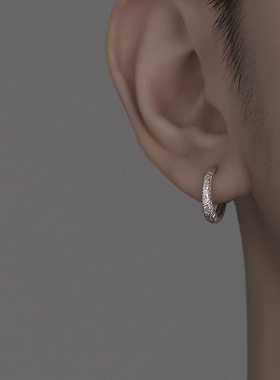 S925银耳环男小众男士耳钉潮流个性男款酷帅冷淡男生耳圈潮男耳饰