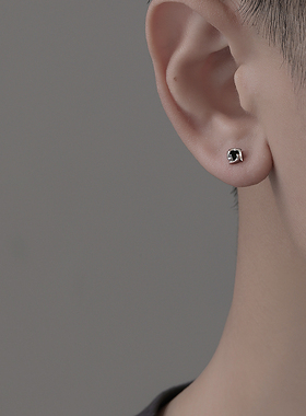 纯银四叶草耳钉男士潮流高级感个性款小众冷淡风银饰嘻哈痞帅耳环