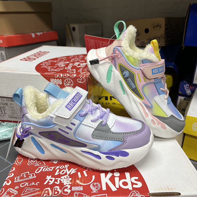 牛货儿童加绒运动鞋女童跑步鞋