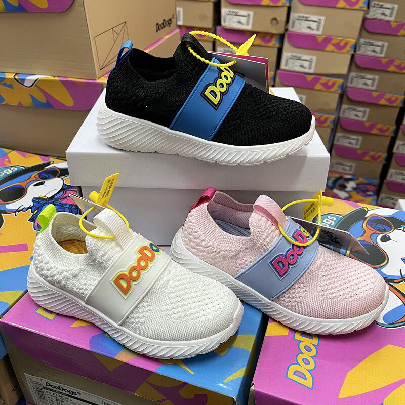 撤柜儿童一脚蹬运动鞋春夏款男女小童轻便软底防滑透气网面跑步鞋