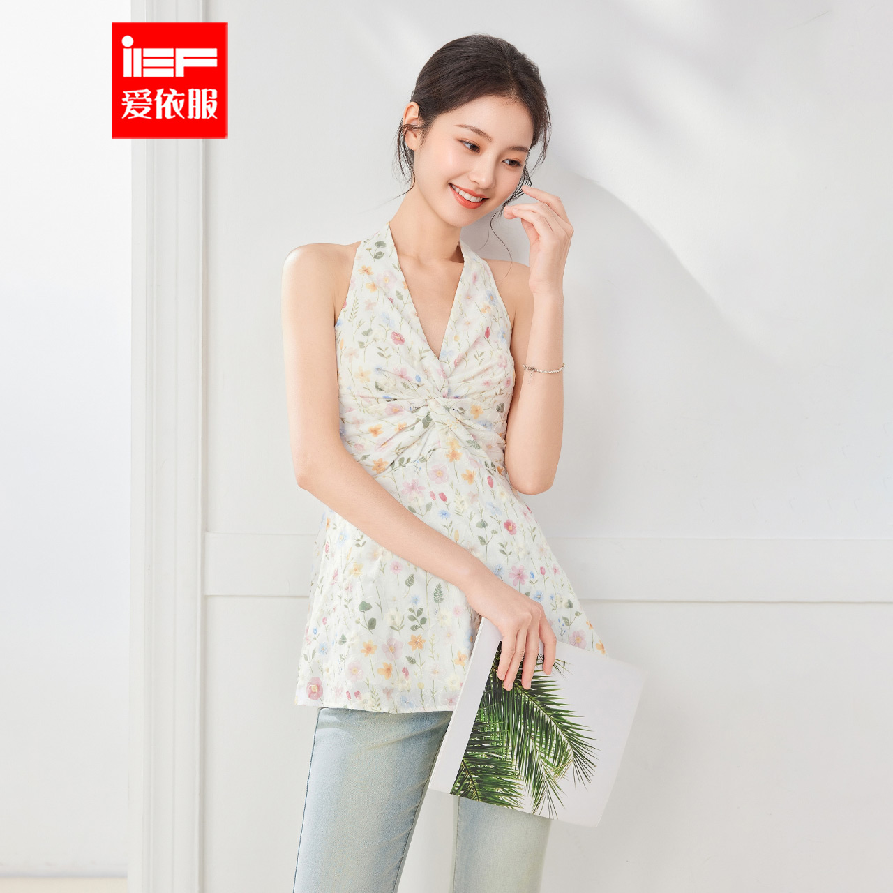 IEF/爱依服2025夏季新款法式甜美碎花纯欲风挂脖设计百搭背心上衣