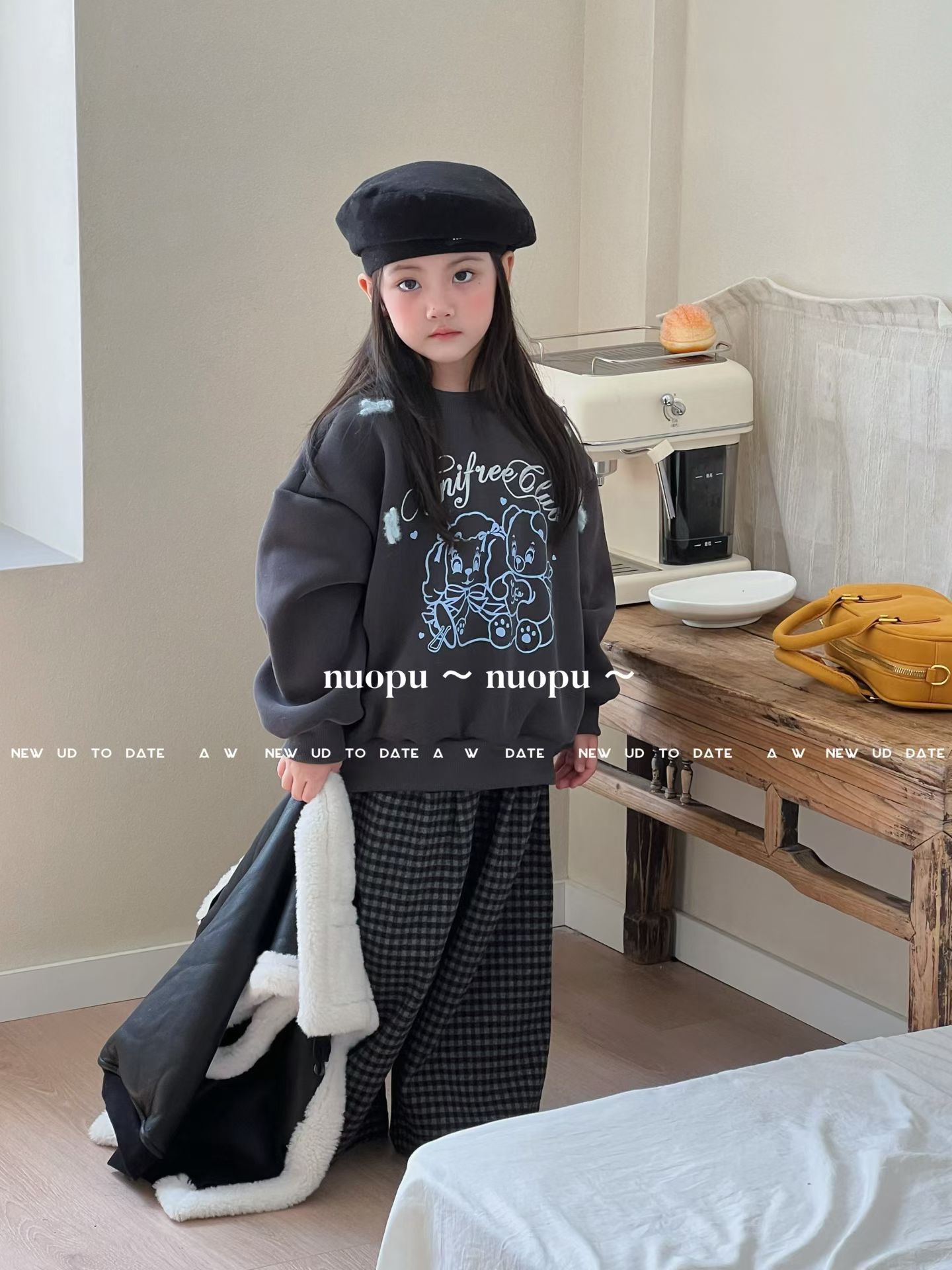 韩国品牌童装Lop25冬款新女童加绒卡通印花卫衣百搭格子裤套装边