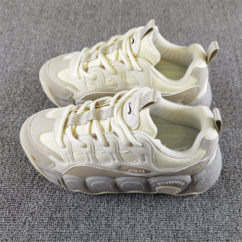 贵人鸟女鞋2025冬季新款低帮耐磨潮流减震运动休闲跑步鞋老爹鞋