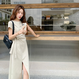 杏色韩版简约休闲松弛感连衣裙女2025夏季新款设计款收腰T恤长裙图片