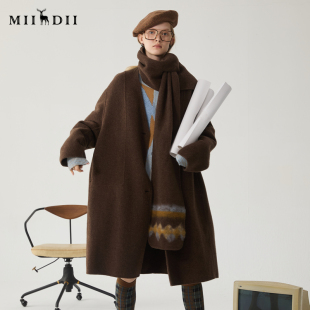 谜底大廓形呢子大衣女气质毛呢配围巾244GD1487