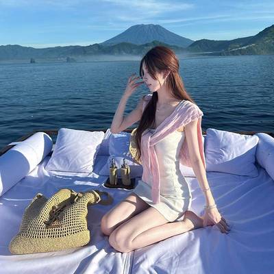 月亮Vera【很会穿的博主】针织吊带背心连衣裙女披肩高级感修身裙