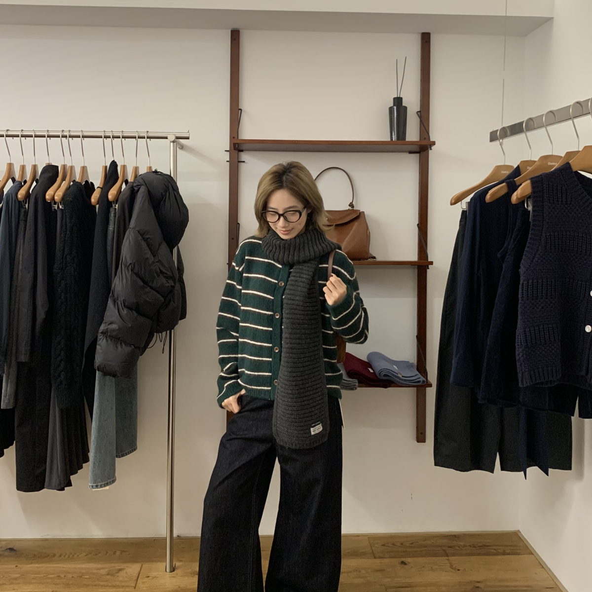 at ease-冬上新条纹休闲单排扣时尚针织开衫M0010