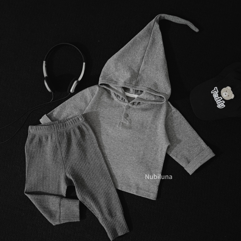 天线宝宝纯色套头连帽卫衣