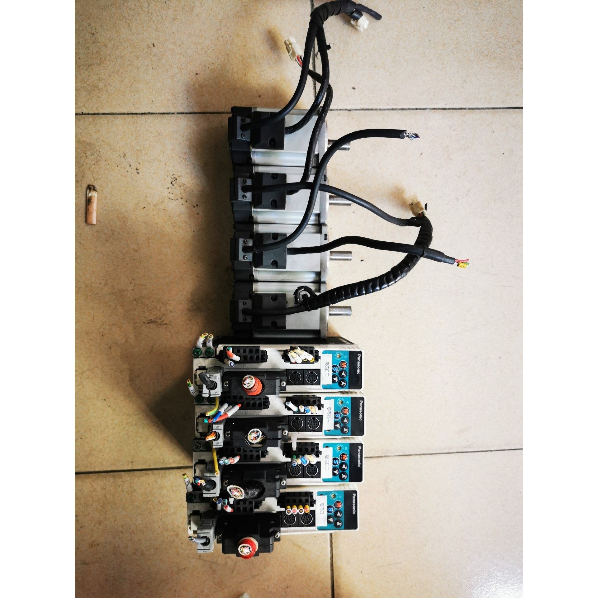 【议价】松下A4伺服电机套装出售,功能正常不成色不错,功率200瓦