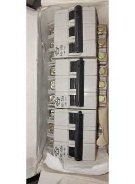 【议价产品】STOTZ   北低代工 全新发烧空气开关,一字螺丝纯银点