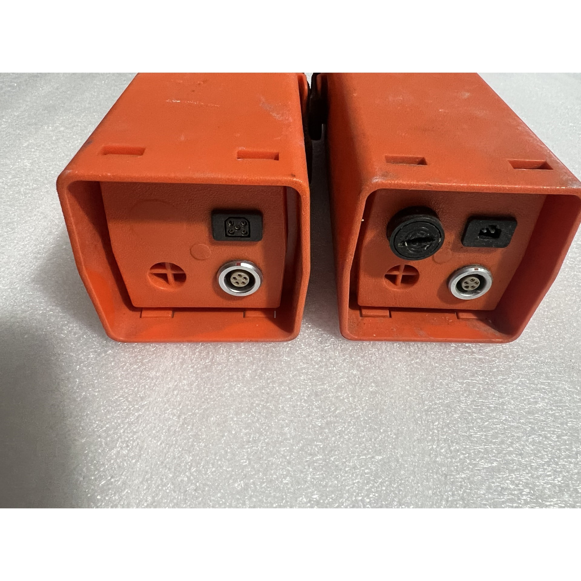 【议价产品】徕卡全站仪外挂电池外接电源GEB70询价