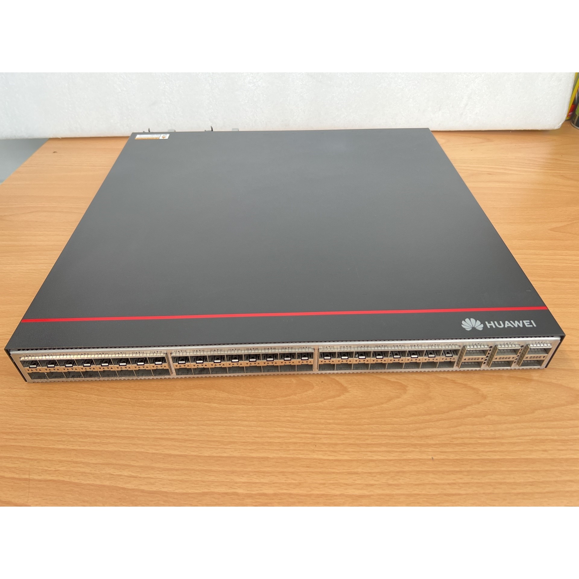 【议价产品】全光口万兆交换机 CE6820-48S6CQ 数据中心100询价