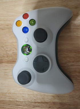 【议价产品】微软xbox360手柄 无线 白色,有电池盖,电池仓干净,而