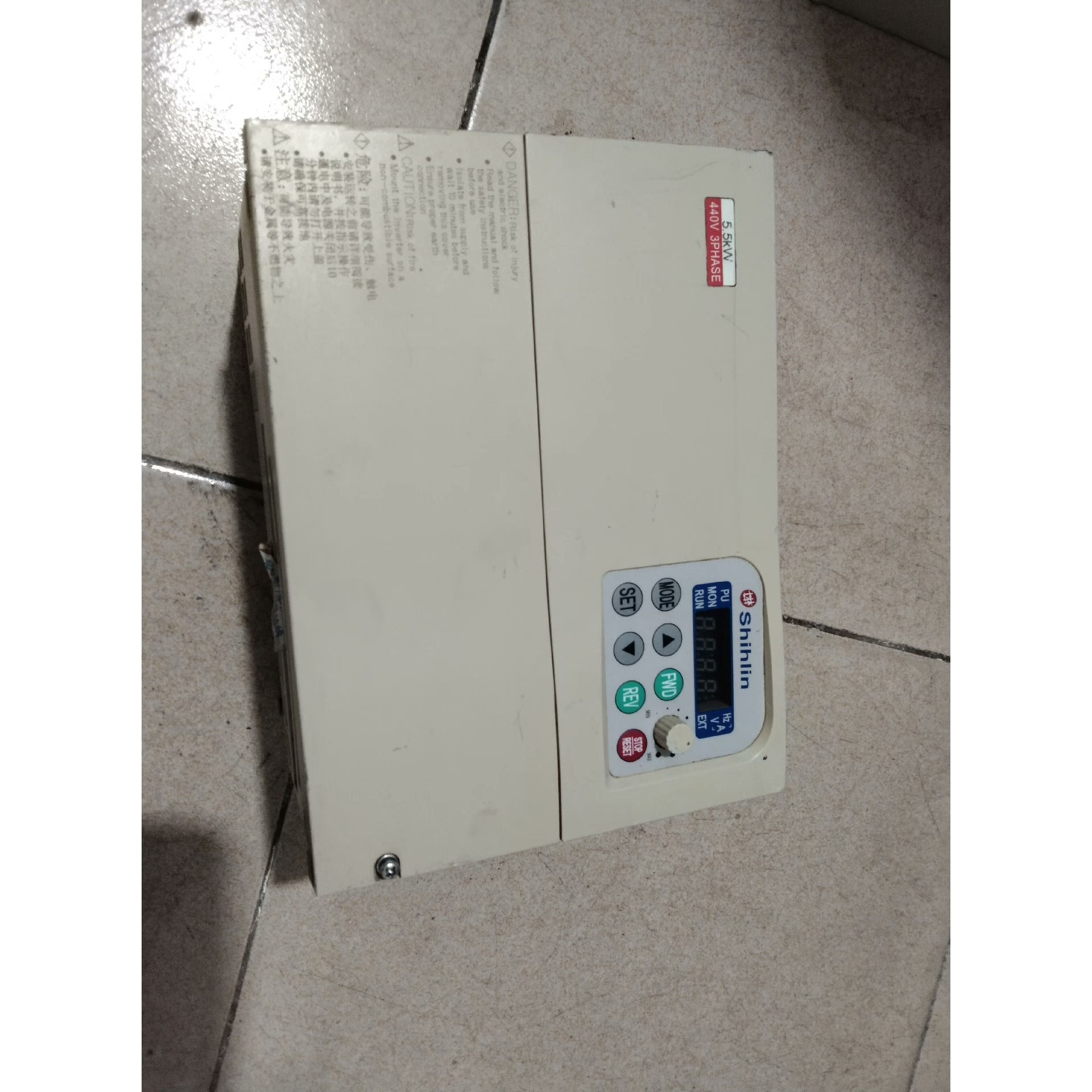 【议价产品】士林SS-043-5.5k-D.实物拍摄,成色如图所示,有破询价