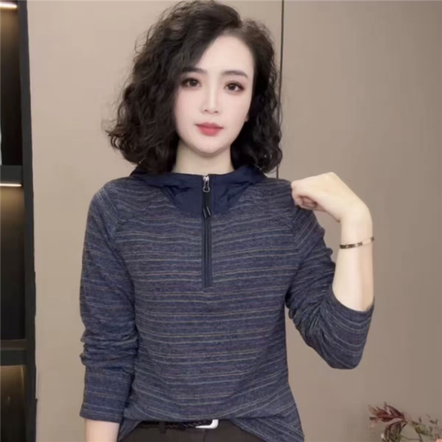 连帽条纹长袖T恤女显瘦减龄