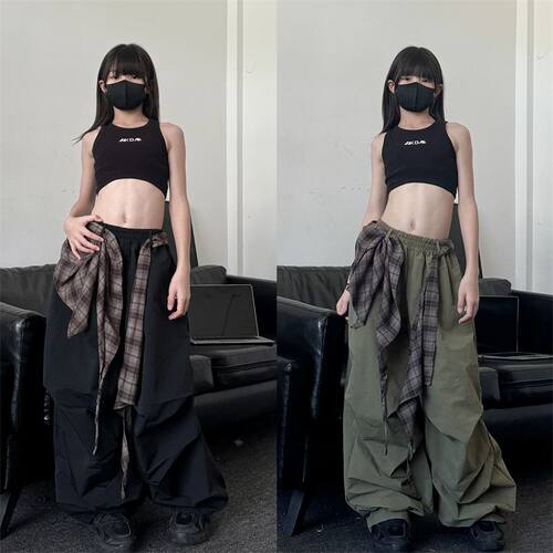 2025春秋新款童装潮酷男女儿童宽松休闲裤格子腰封爵士舞伞兵裤