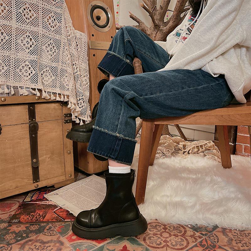 老熊梨形身材卷边直筒牛仔裤女春秋阔腿裤大码女装显瘦马丁靴裤子