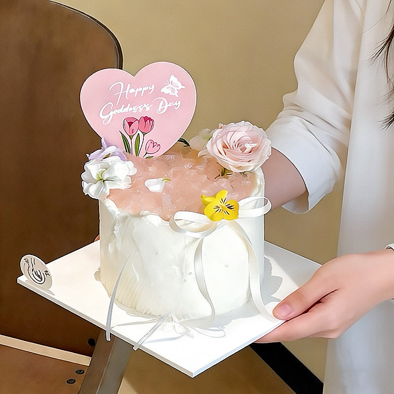 38女神节唯美蛋糕装饰女王节快乐爱心卡片插牌三八妇女节鲜花装扮