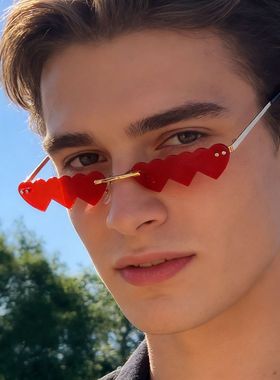 搞怪红色小爱心太阳眼镜拍照道具