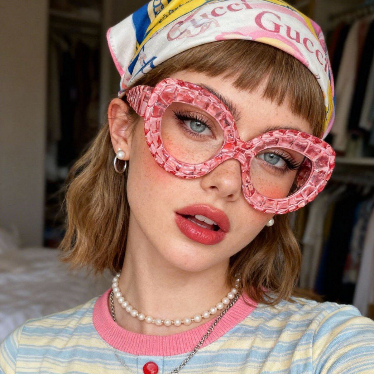 欧美夸张大框猫眼粉色水晶太阳眼镜搞怪个性辣妹街头走秀拍照墨镜