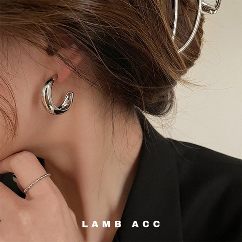 LAMB ACC 时髦冷淡风 金属质感s925银针粗圆素圈耳环耳钉