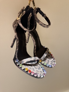 女 2025欧美新款 时尚 性感豹纹高跟鞋 女外穿一字带御姐细跟凉鞋