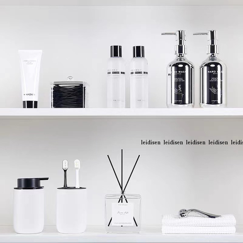 样板房卫浴牙刷杯水乳瓶卫生间浴室柜阳台摆件毛巾洗漱套装饰品
